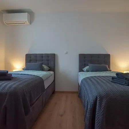 Petra Opuzen (Dubrovnik-Neretva)